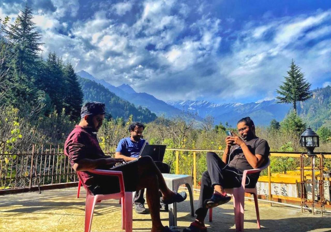 Ats -Manali Hostel Bagian luar foto